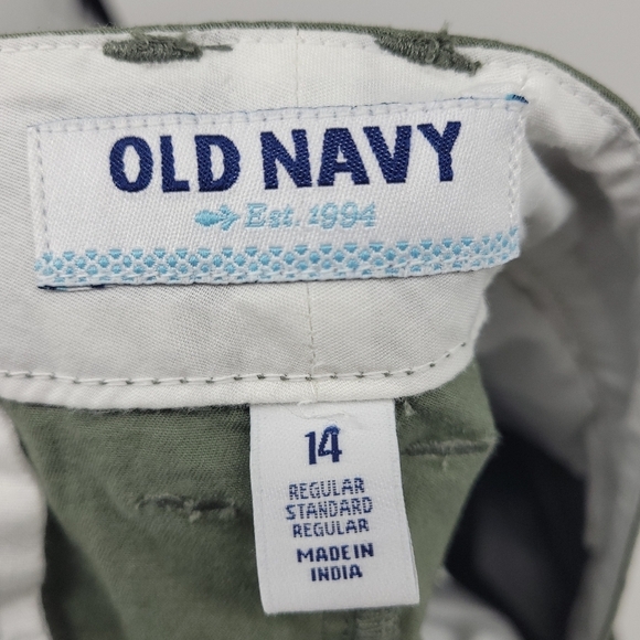 Old Navy Womens Everday Kahki Shorts Dark Green Size 14 - Picture 5 of 12